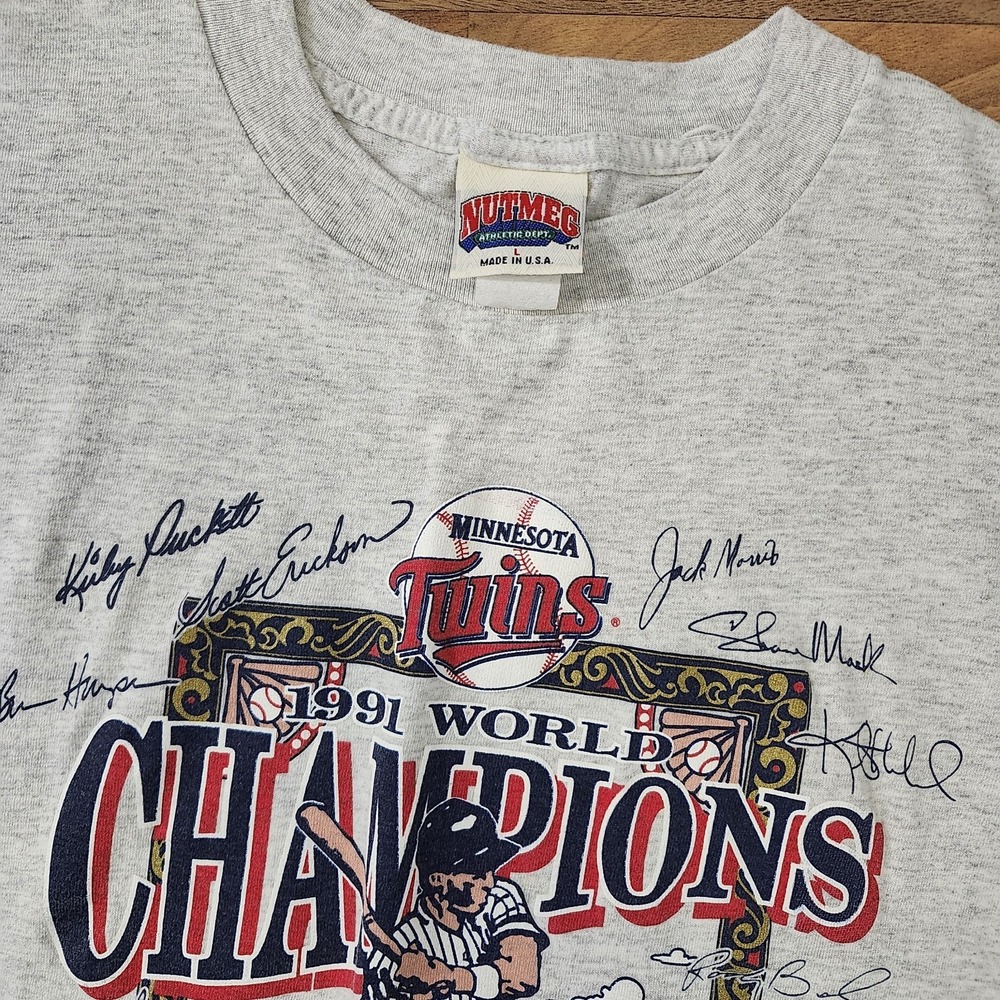 VTG 90s Nutmeg Minnesota Twins MLB Graphic T-Shirt Size LARGE